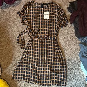 Forever 21 Short Sleeved Mid Thigh Dress Business Style Checkered Print Size S